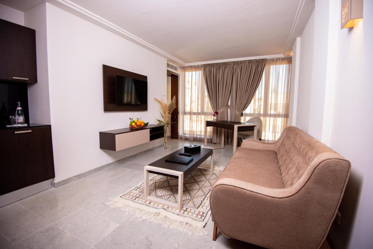 Hotel Lescure Business And Spa Megrine ภายนอก รูปภาพ