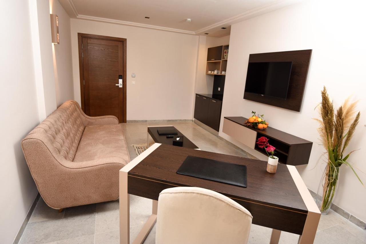 Hotel Lescure Business And Spa Megrine ภายนอก รูปภาพ