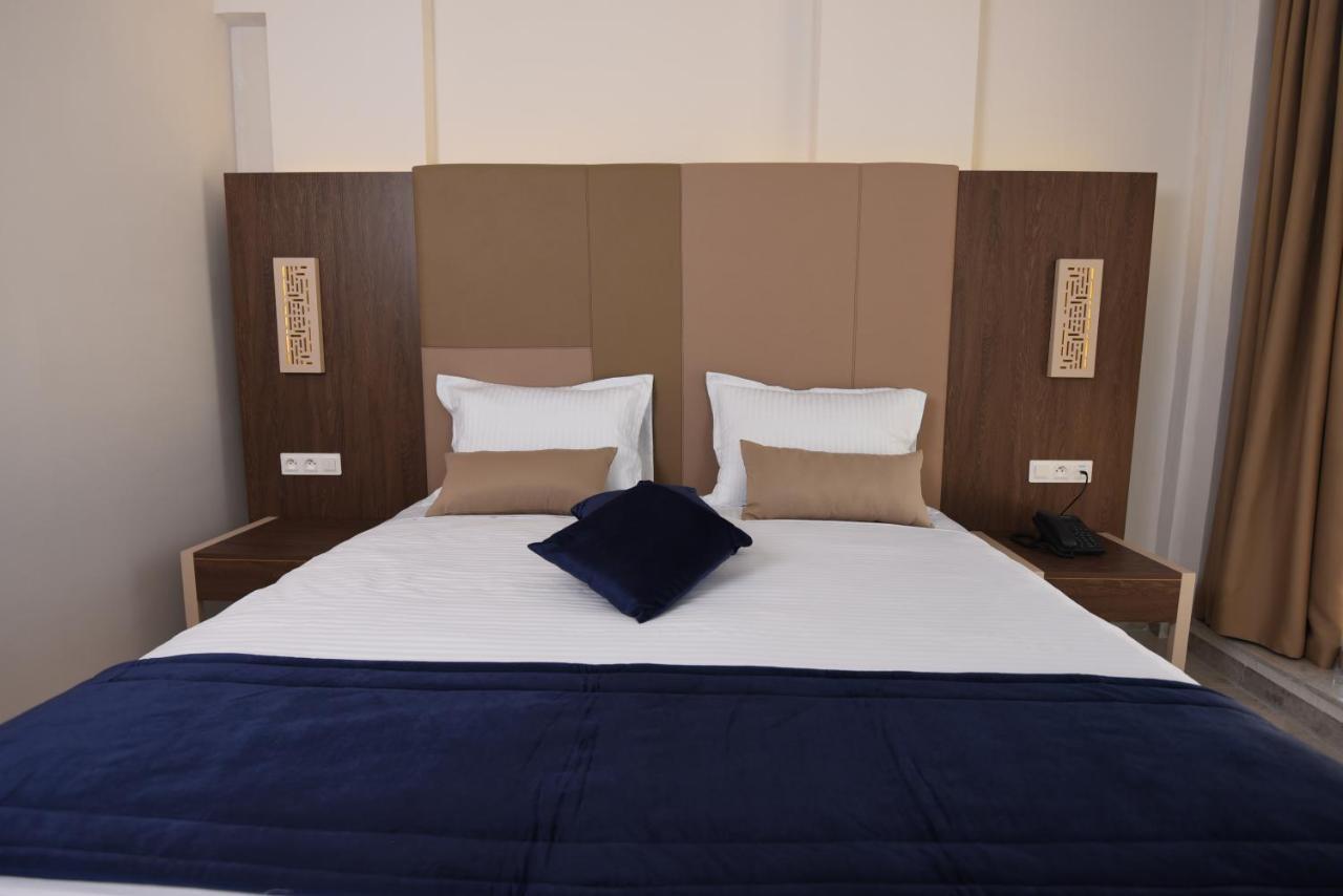 Hotel Lescure Business And Spa Megrine ภายนอก รูปภาพ